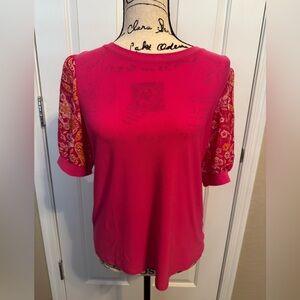 CeCe Women’s Fuchsia Short Sleeve Blouse Size Small